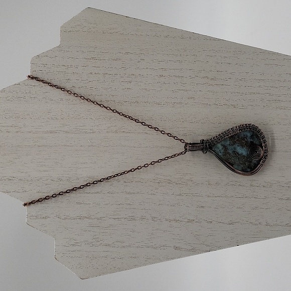 1260- Larimar Natural Stone Wire Wrapped Pendant Handmade NWT - Picture 1 of 8